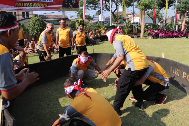 Rasa Kebersamaan, Polres Kudus Rayakan Berbagai Lomba