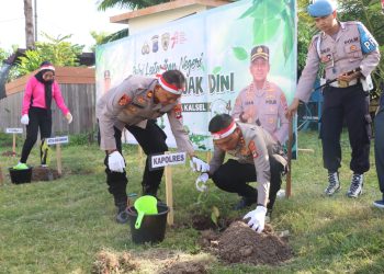 Polres Banjar Gelar Penanaman 1.000 Bibit Pohon