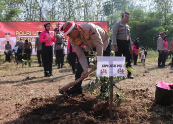 HUT ke 78, Kapolresta Pati Gelar Tanam 1000 Pohon