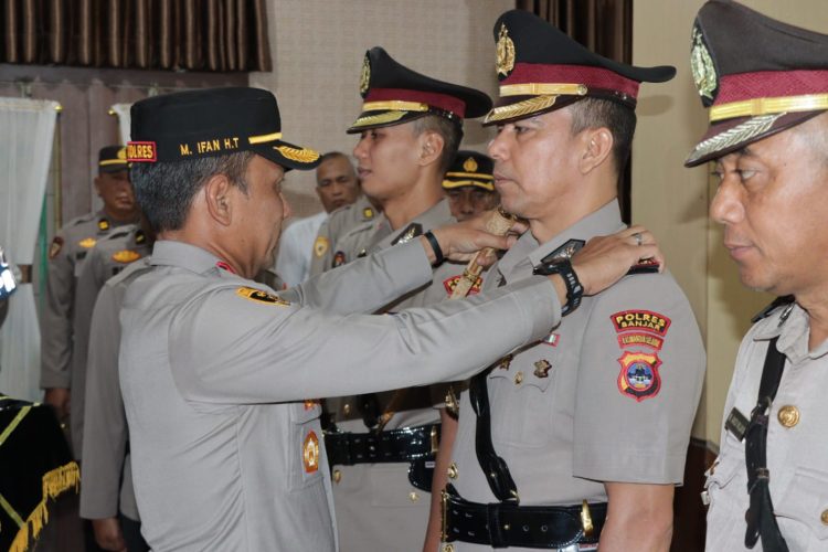 Serah Terima Jabatan, Kapolres Banjar Begini Harapan ke Anggota