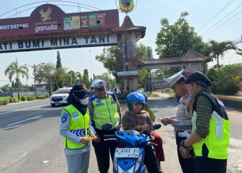 Satlantas Polresta Pati Berikan Reward Bagi Pengendara
