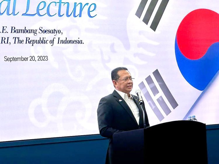 Masa Depan Umat Manusia, Ketua MPR RI Bamsoet Berikan Kuliah Umum