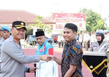 Bangkitkan Motivasi, Belasan Warga Terima Reward dan Penghargaan