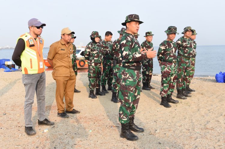 Pembersihan Pantai Reklamasi Sebagai Wujud Kepedulian