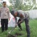 Serentak Penanaman Pohon, Wakapolres Banjar Turun Lokasi