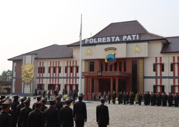 Nilai Perjuangan, Kapolresta Pati Gelar Upacara Hari Pahlawan