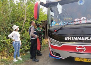 Apresiasi Para Supir Terima Bungkus Nasi, Polisi Dekat Masyarakat