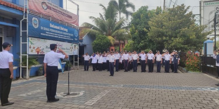 Pertama Masuk, Dishub Pati : Apresiasi Kinerja Seluruh Karyawan – Karyawati