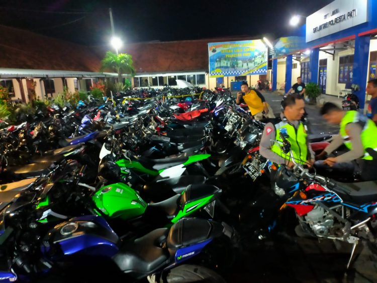 Polisi Amankan Pelaku Balap liar dan 54 Sepeda Motor Disita