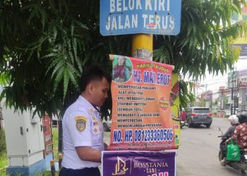 Pasang Iklan di Rambu Lalu Lintas Dibersihkan