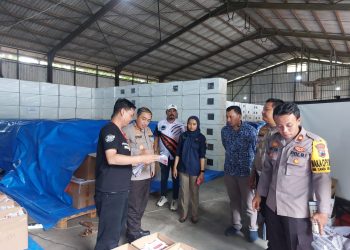 Polres Kudus Pantau Pelipatan Surat Suara