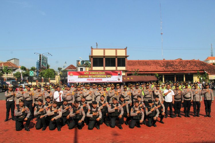 Apresiasi ke Personil, Kapolres Jepara sebut Pengamanan TPS Aman dan Kondusif