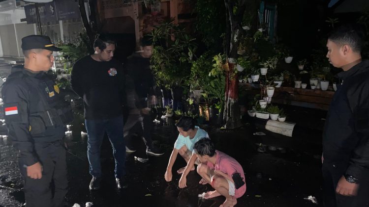 Sejumlah Remaja Perang Air, Polisi Turun