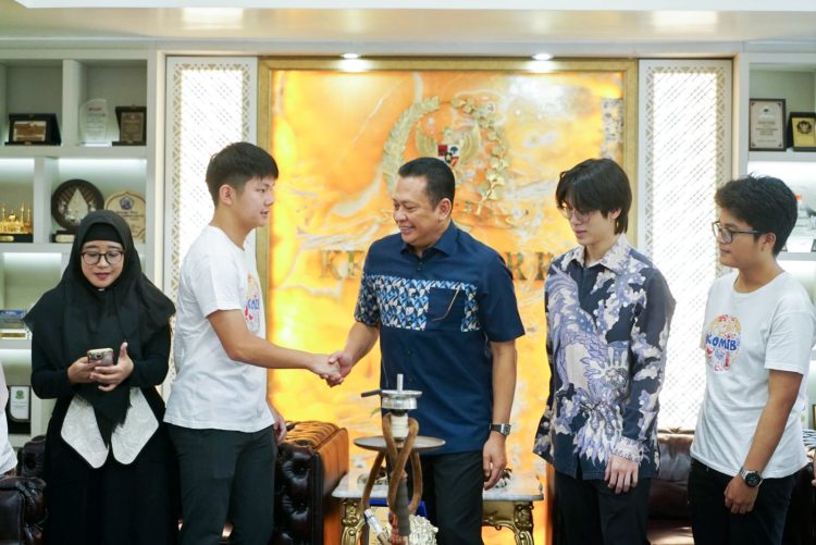 Komib Ciptakan Mesin Pemilah Sampah Otomatis