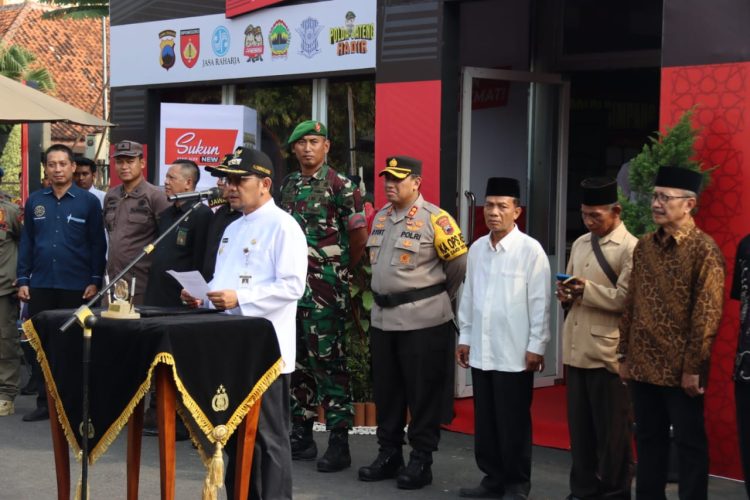 Berbagai Merk Miras di Hancurkan, Kapolres Kudus Turun