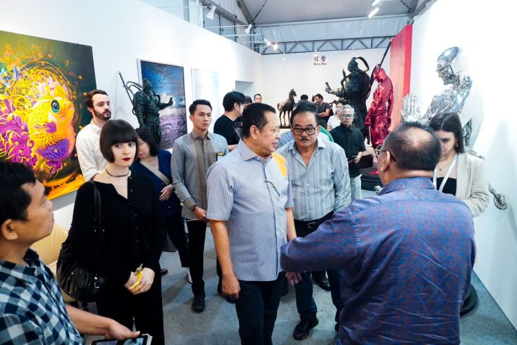 Para Seniman Tampilkan Karya, Bambang Soesatyo Apresiasi