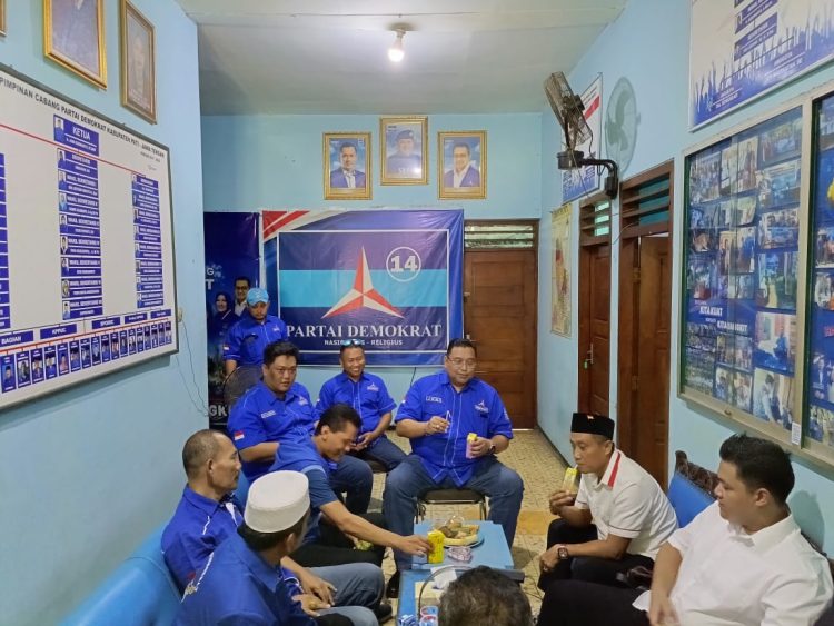 Memperkuat Komunikasi Partai, Safin Silahturahmi ke DPC Demokrasi Pati