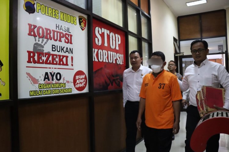 Lengkap P 21, Mantan Sekdes di Amankan Polisi