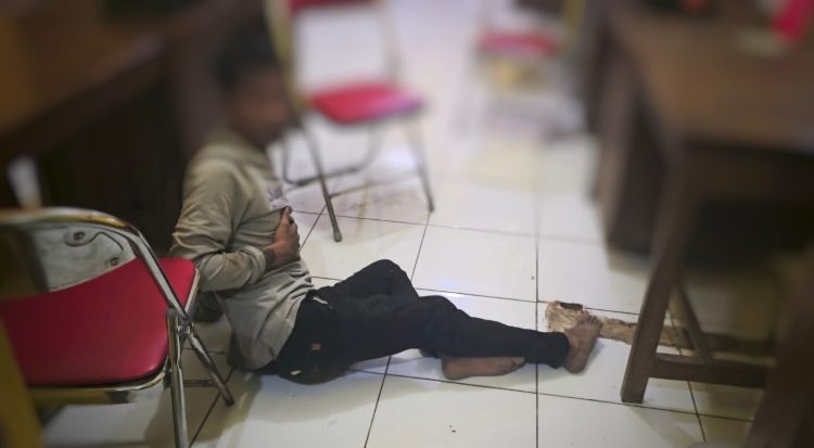 Maling di Amankan Warga, Polisi Datang