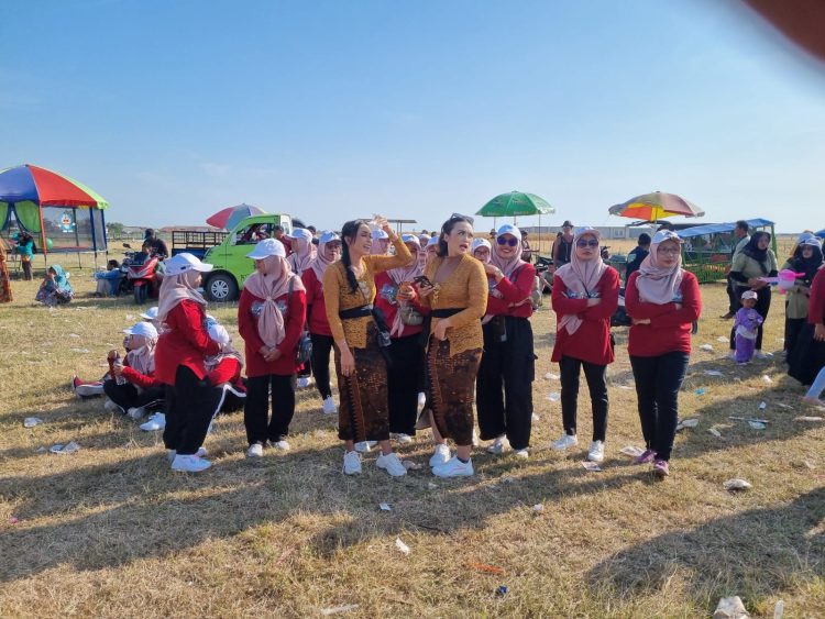 Jalan Santai di Padati Ribuan Masyarakat Desa Lengkong