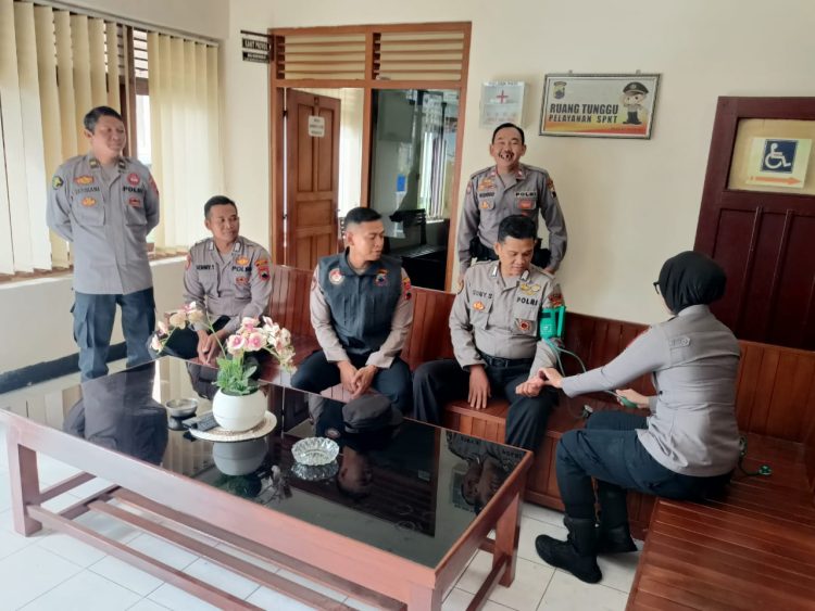 Wujud Kepedulian, Polresta Pati Cek Kesehatan Para Personil