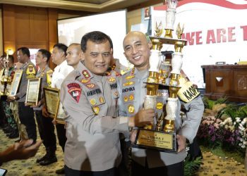 Prestasi Kini Tercapai !! Kapolresta Pati Terima Penghargaan