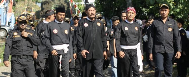Warga Purwa Pencak Silat Cempaka Putih Dilantik