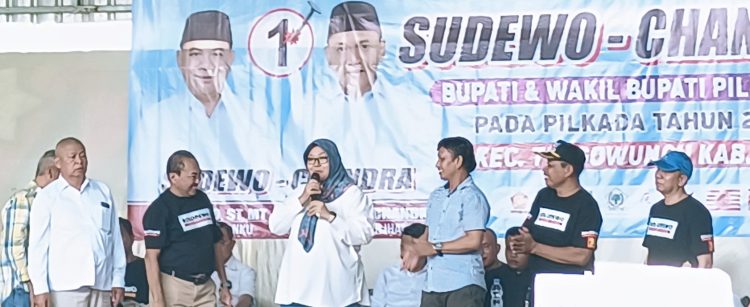 Ribuan Masyarakat Dukung Paslon Bupati – Wakil Bupati Pati Sudewo – Candra