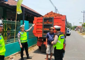 Sasaran Target! Polisi Penidakan Puluhan Dump Truck
