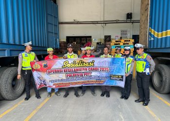 Polisi Sosialisasikan Keselamatan Berlalu Lintas di PT. Garuda Food