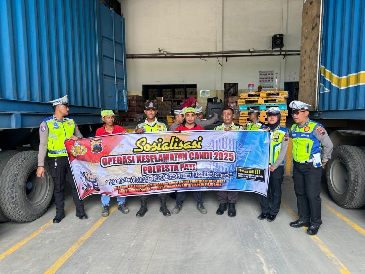 Polisi Sosialisasikan Keselamatan Berlalu Lintas di PT. Garuda Food