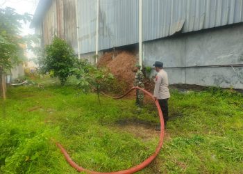 Korsleting Listrik, Gudang Ampas Terbakar