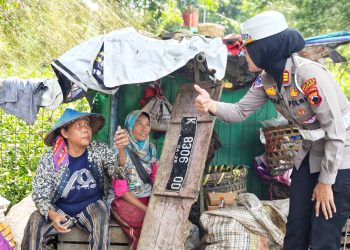 Satlantas Polres Rembang Wujudkan Kepedulian Lewat Jumat Berkah