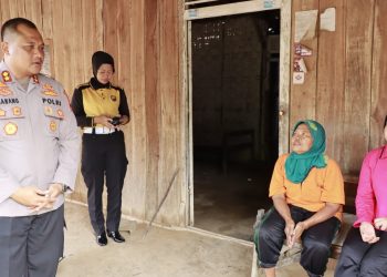 Polres Rembang Resmikan Program Bedah Rumah