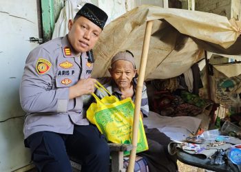 50 Paket Sembako di Bagikan, Kapolsek Tayu Peduli Sesama