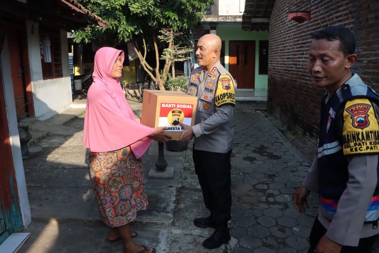 Sambut Ramadhan, Polresta Pati Tebar Kebaikan Melalui Bakti Sosial