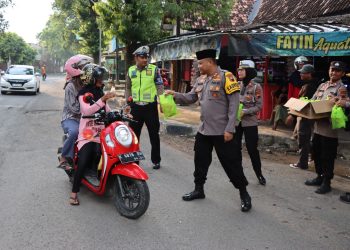 Gelar Aksi Sosial di Bulan Ramadan, Takjil Gratis Habis 30 Menit