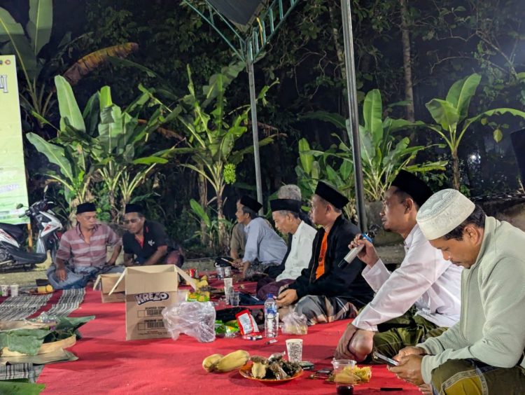 Sarasehan Budaya, Ukhwatur Roi Bilang Warnai Malam Lek-Lekan Sedekah Bumi
