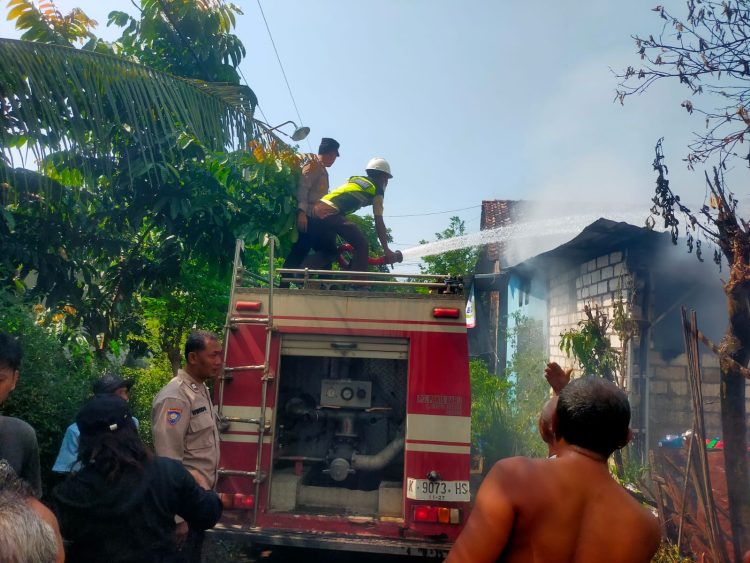 Dua Ruangan Ludes, AKP Aris : Akibat Bakar Sampah