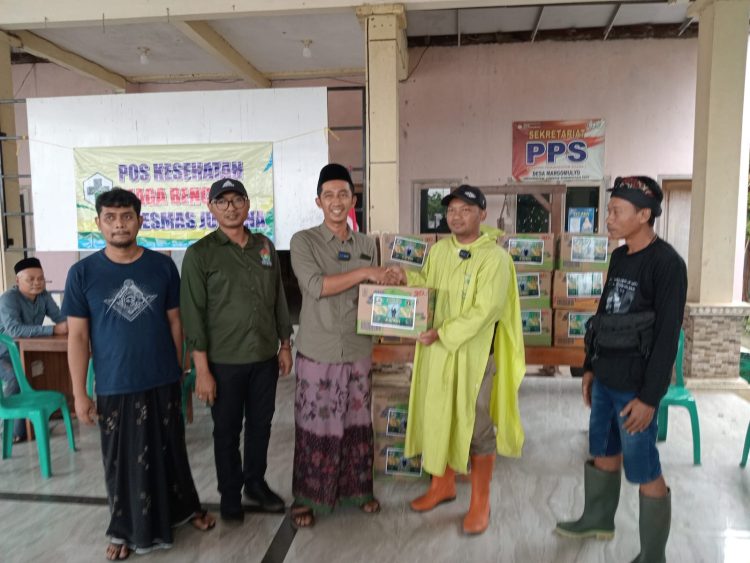 Ali Wafa Salurkan Sembako untuk Warga Terdampak Banjir