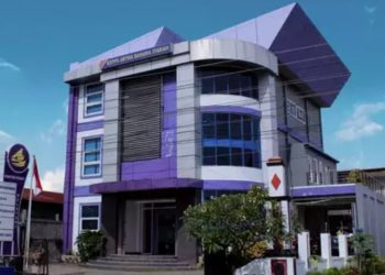 KPK Geledah KSPPS ABS Pati, Lima Koper Dokumen Diamankan