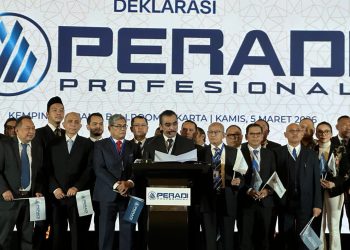 Advokat Harus Berintegritas! Tausiyah Das’ad Latif Warnai Deklarasi PERADI Profesional