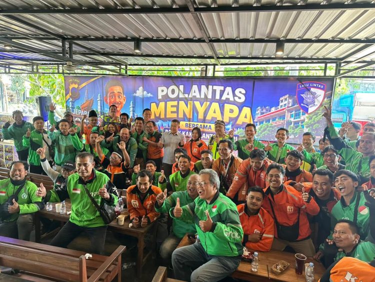 Ojol dan Difabel Ikut Polantas Menyapa Bersama Kakorlantas